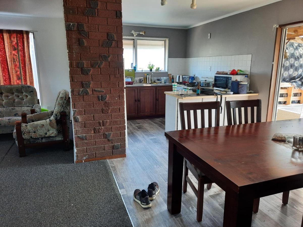 Papamoa Budget Accommodation Exterior photo
